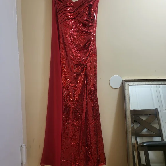 Cape Shoulder Pleated Elegant Red Sequin Sleeveless Gown - Picture 8 of 12